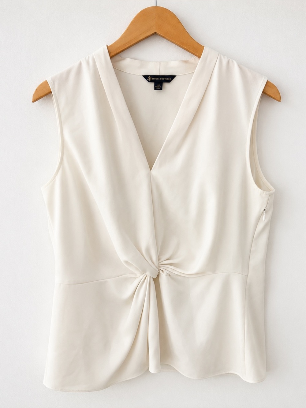 Brooks Brothers White Twist Front Sleeveless Blouse Top Size 12 Career Classic